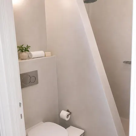 Angel's Paradise Perissa- Adults Only Bed & Breakfast